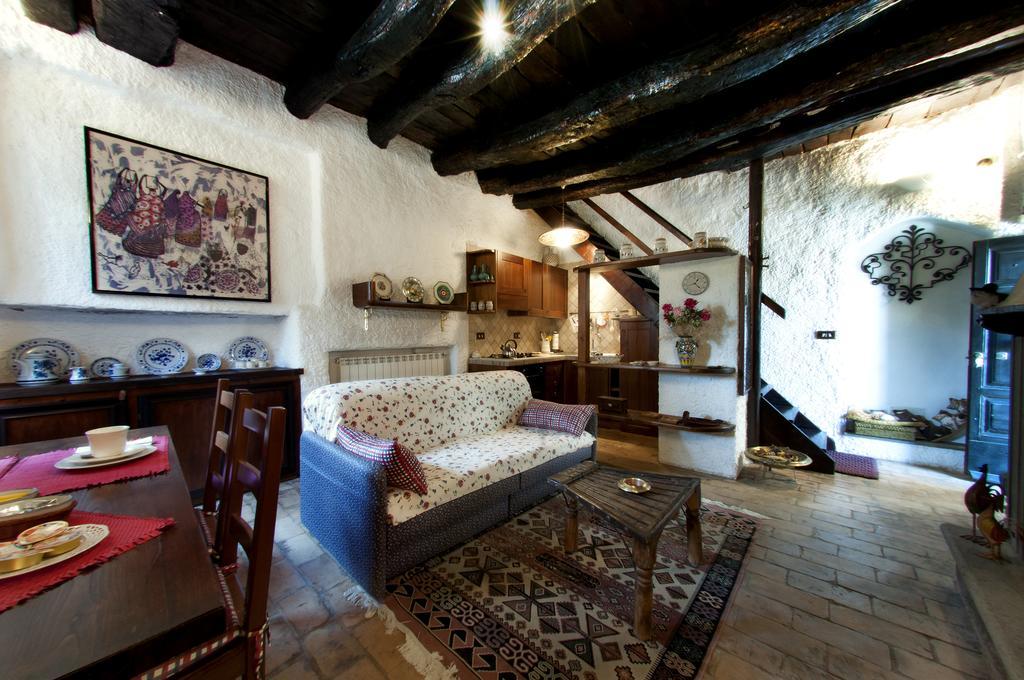 Appartamento Casa Graziella al Borgo Mazzano Romano Camera foto